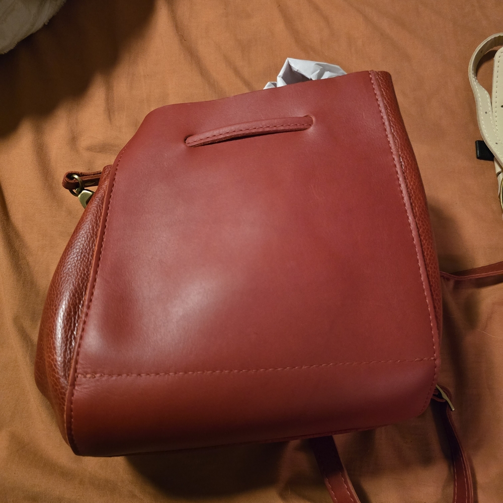 Portland Leather Red Bucket Bag - Picture 5 of 10